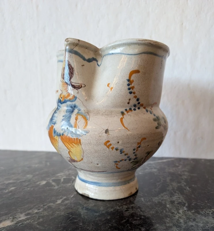 Polychrome majolica pitcher – Liguria region, 18th centuryPolychrome majolica pitcher – Liguria region