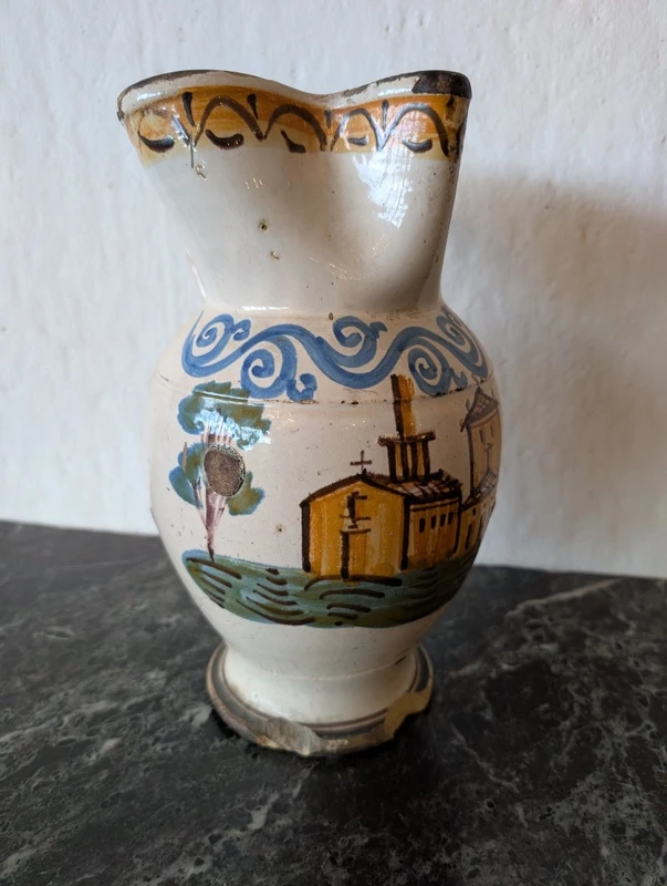 Polychrome majolica jug – Central-Southern Italy, 18th century