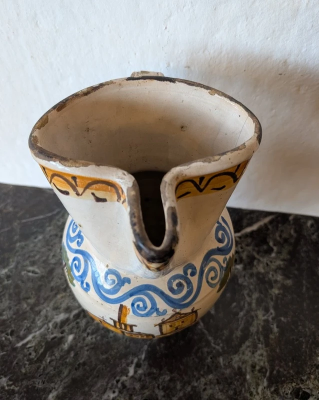 Polychrome majolica jug – Central-Southern Italy, 18th century