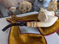 Pipe en écume de mer sculptée en forme de licorne – XIXe siècle