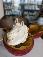 Pipe en écume de mer sculptée en forme de licorne – XIXe siècle