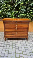 Commode à tiroirs ancienne de style Louis-Philippe, d'Émilie, couleur cappuccino