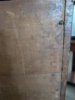 Elegant Italian veneered and filleted kneeler - mid-18th century