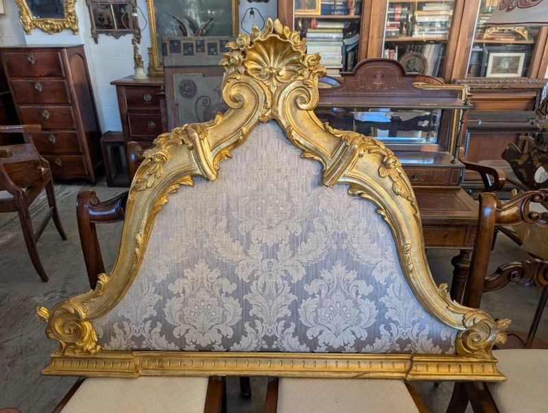Carved and gilded wooden bed headboard - Early 20th century
