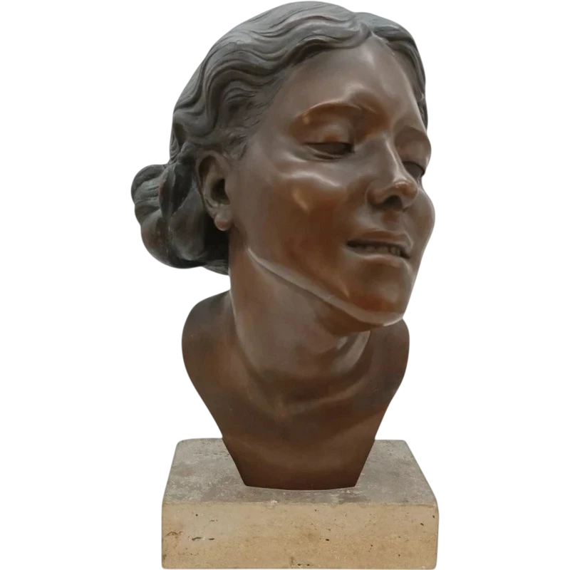 Sculpture en bronze, buste de femme d'Attilio Torresini, années 1920 - portrait de sa femme