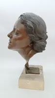 Bronze sculpture female bust of Attilio Torresini YEARS 20 -portrait of his wife