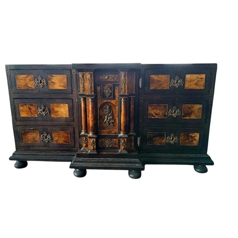 Grand meuble à monnaies marqueté du début du 20e siècle