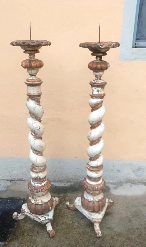 Grande paire de torques anciens du XVIIIe siècle h.130 cm