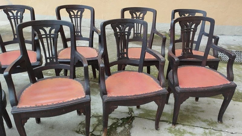 group of ten Italian armchairs from the 1800s.