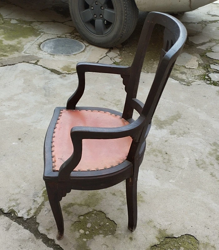 group of ten Italian armchairs from the 1800s.