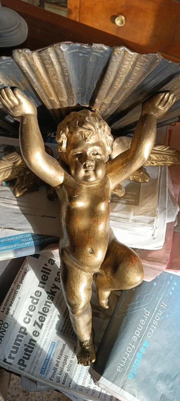 Mensola antica  angelo in legno dorato fine 700 , manifattura italiana