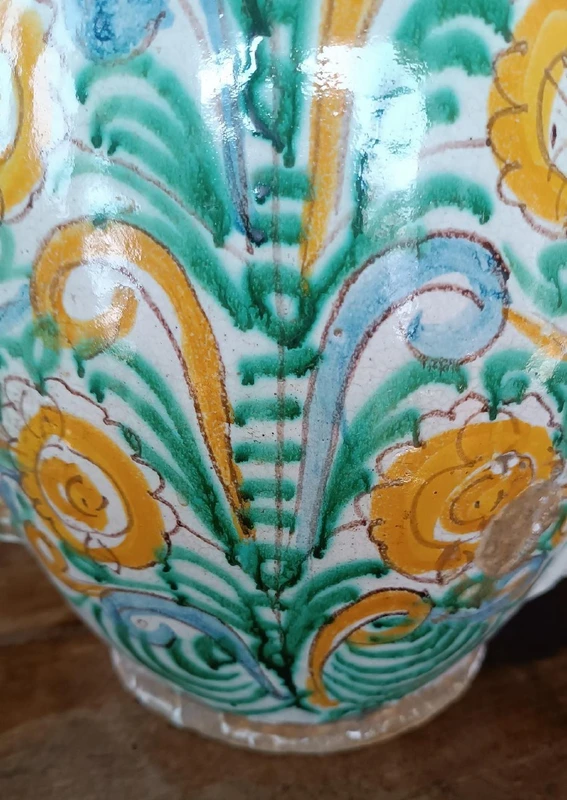 FLACON ANTIQUE EN MAJOLIQUE XVIIIE SIÈCLE ITALIE DU SUD0