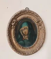 Peinture ancienne dans un cadre ovale, visage de la Madone