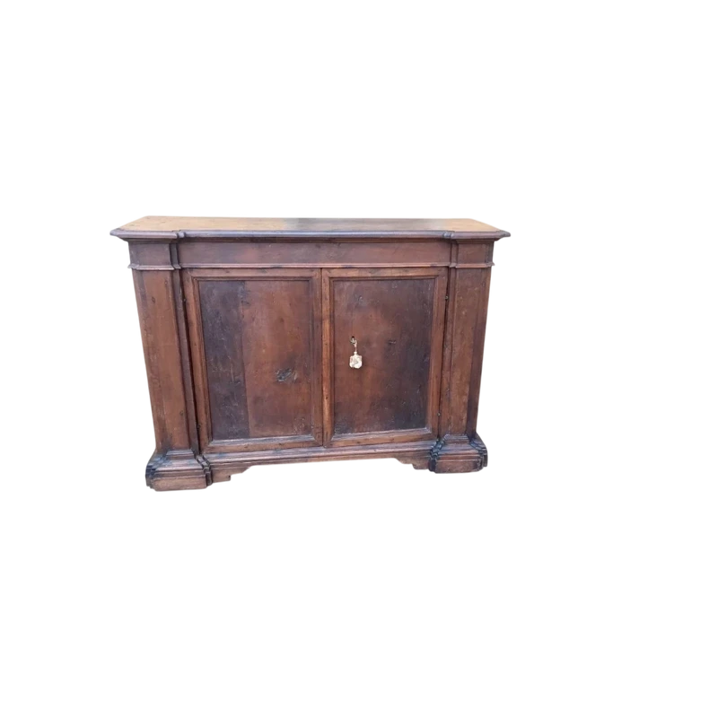Buffet ancien en noyer toscan du 17e siècle