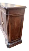 Buffet ancien en noyer toscan du 17e siècle