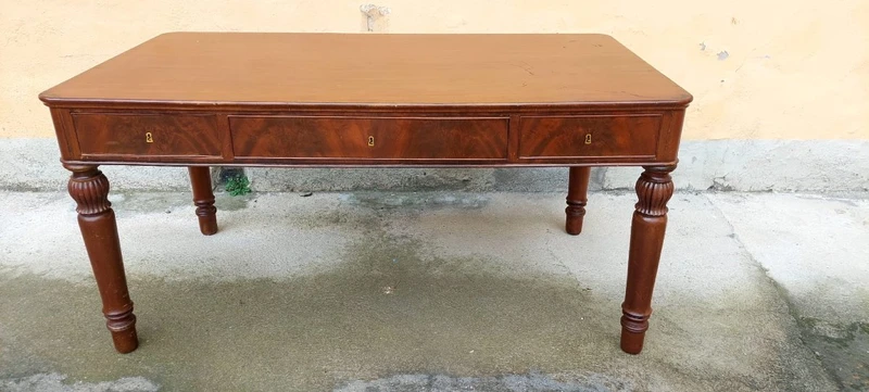Antique Desk Table In Mahogany Louis Philippe Austria 19th century