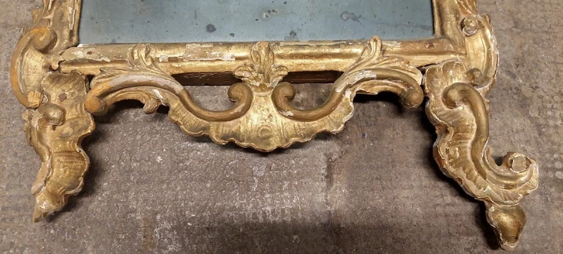 Antica Specchiera Legno  Barocca Originale Inizio XVIII secolo Dorata Intagliata