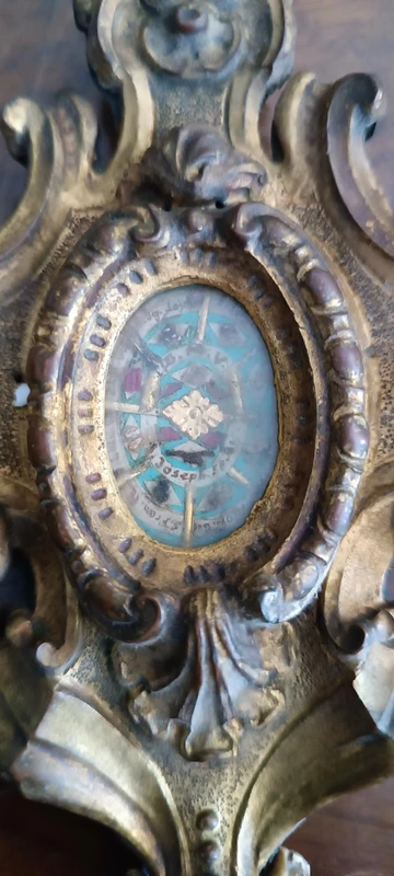 RELIQUES ANCIENNES AVEC RELIQUAIRE