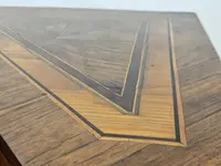 Paire d'encoignures à panneaux Louis XVI, début du 19e siècle