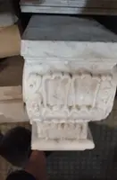 Pair of large capitals , marble corbels from the 18th century