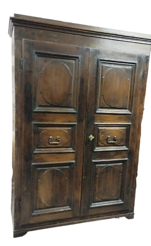 Tuscany antique closet 17th century