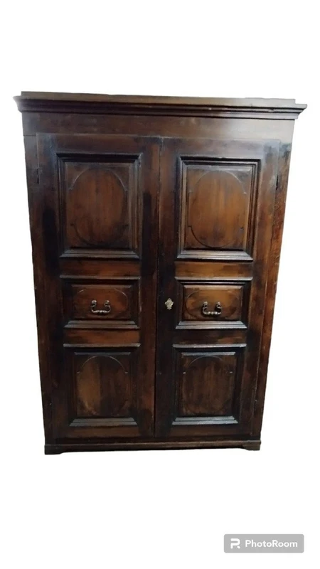 Tuscany antique closet 17th century