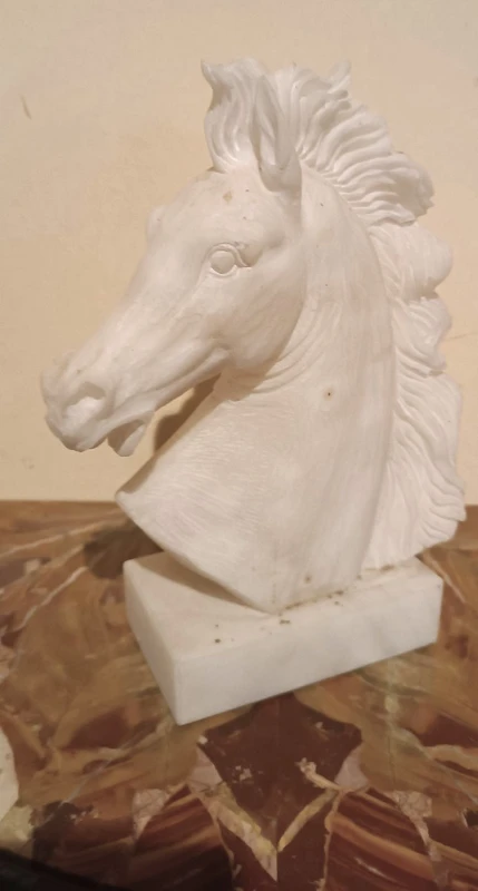 1930s alabaster sculpture depicting a horse