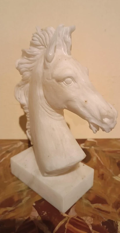 1930s alabaster sculpture depicting a horse