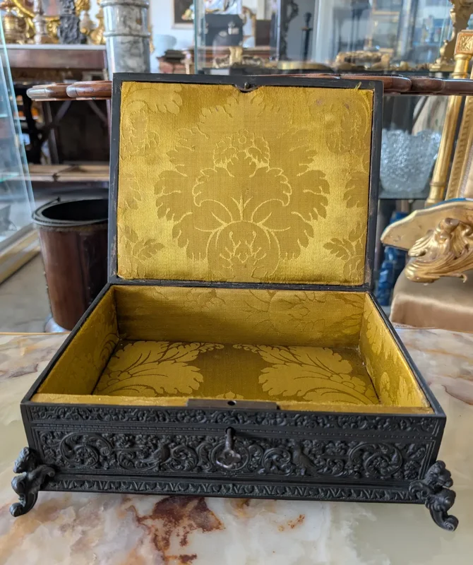  Bronze jewelry box - Neo-Renaissance style, late 19th century