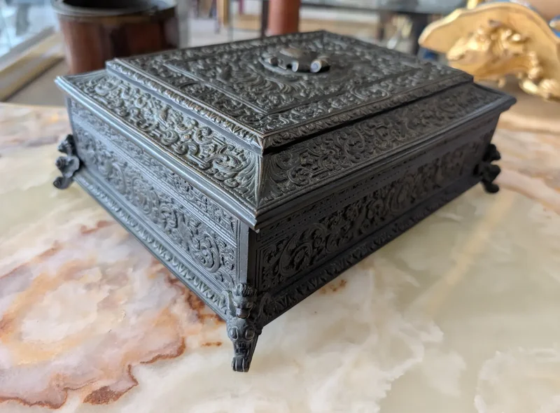 Bronze jewelry box - Neo-Renaissance style, late 19th century
