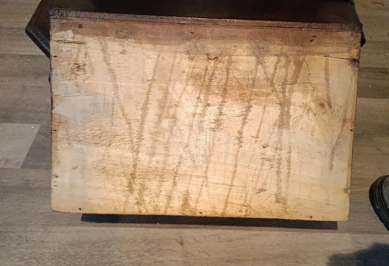 Antique 17th century kneeler with drawers in Tuscan walnut