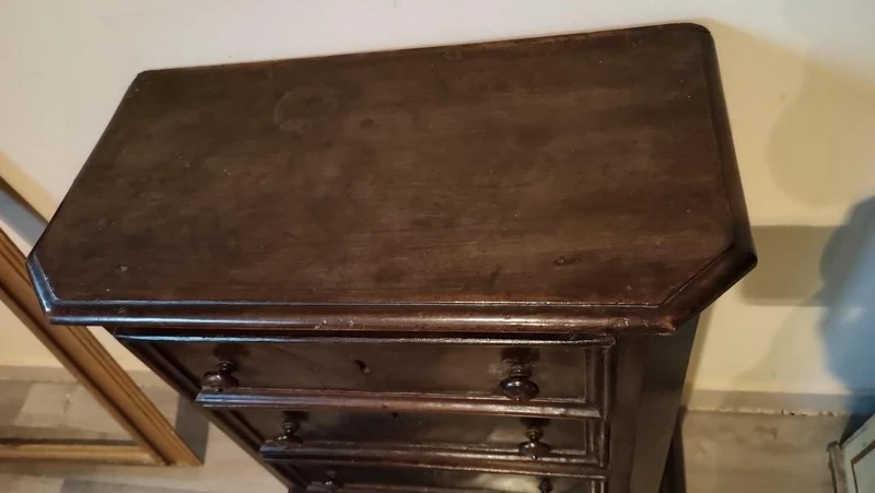 Antique 17th century kneeler with drawers in Tuscan walnut