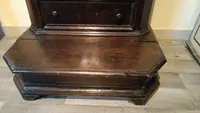 Antique 17th century kneeler with drawers in Tuscan walnut