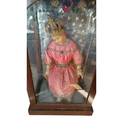 Grand enfant de cire antique avec sa châsse d'origine h.110 cm