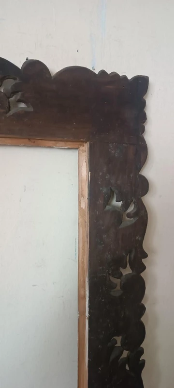 Grand cadre antique laqué et doré 19e siècle Italie