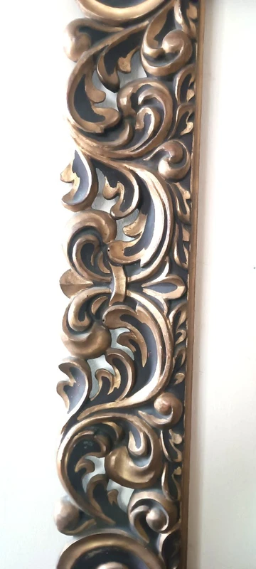 Grand cadre antique laqué et doré 19e siècle Italie