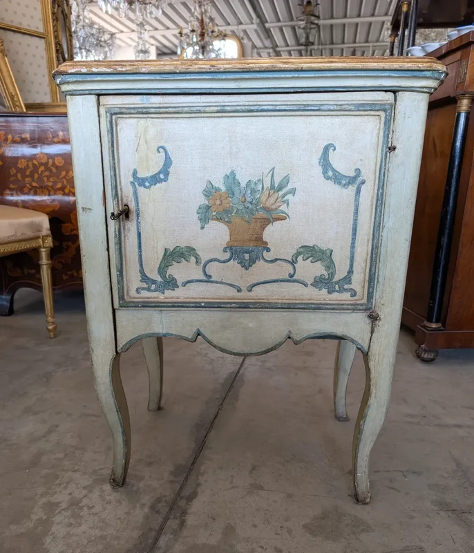 Genoese lacquered and painted bedside table - First half of the 18th century