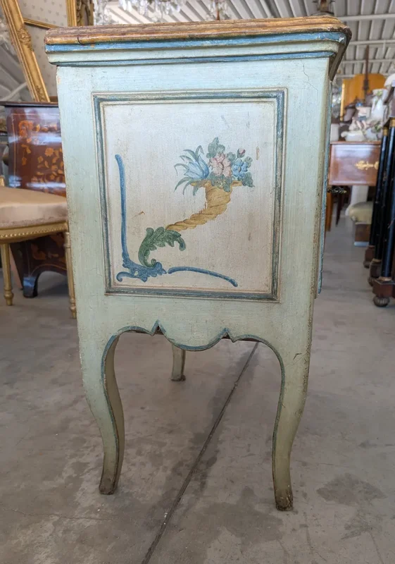 Genoese lacquered and painted bedside table - First half of the 18th century