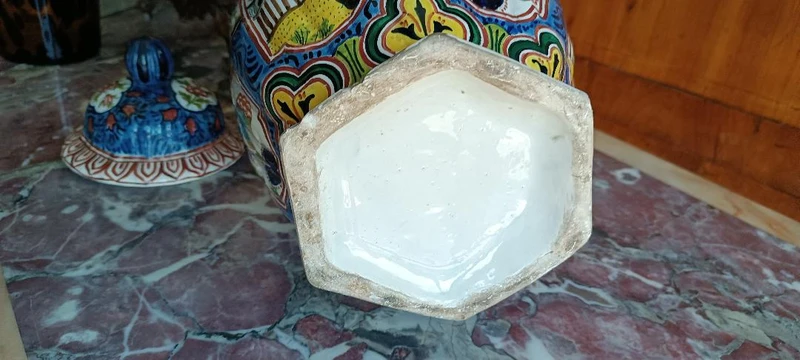 VASE ANTIQUE EN POTERIE TERRAGLIA EUROPE XIX SIECLE