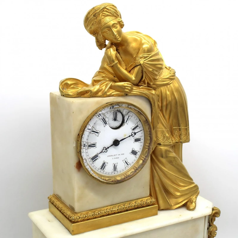 Pendule ancienne en bronze doré et marbre 19ème siècle