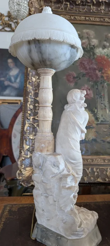 Alabaster lamp-sculpture, Tuscan manufacture, early 20th century