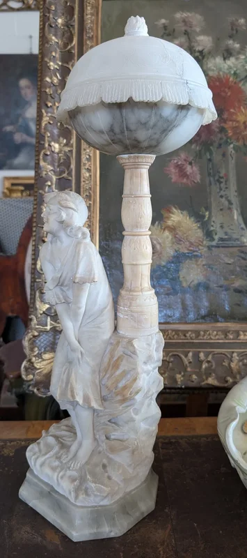 Alabaster lamp-sculpture, Tuscan manufacture, early 20th century
