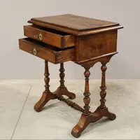 Antico tavolino in noce 19°secolo