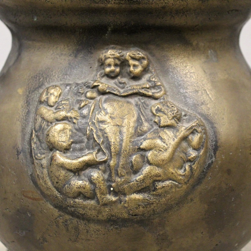 Vase en bronze ancien 19ème siècle
