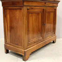Buffet ancien Louis Philippe en noyer 19ème siècle