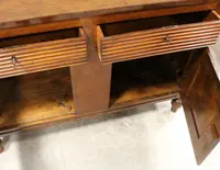 Buffet ancien en noyer Charles X du 19ème siècle