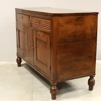 Buffet ancien en noyer Charles X du 19ème siècle
