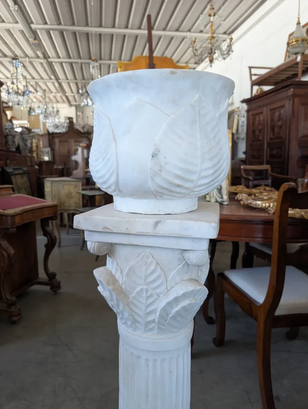 Pair of columns with white marble vase - early 20th century