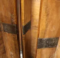 Antico canterano cassettone comò in noce 17°secolo