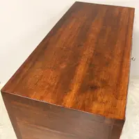 Ancienne commode Direttorio en noyer du XVIIIe siècle